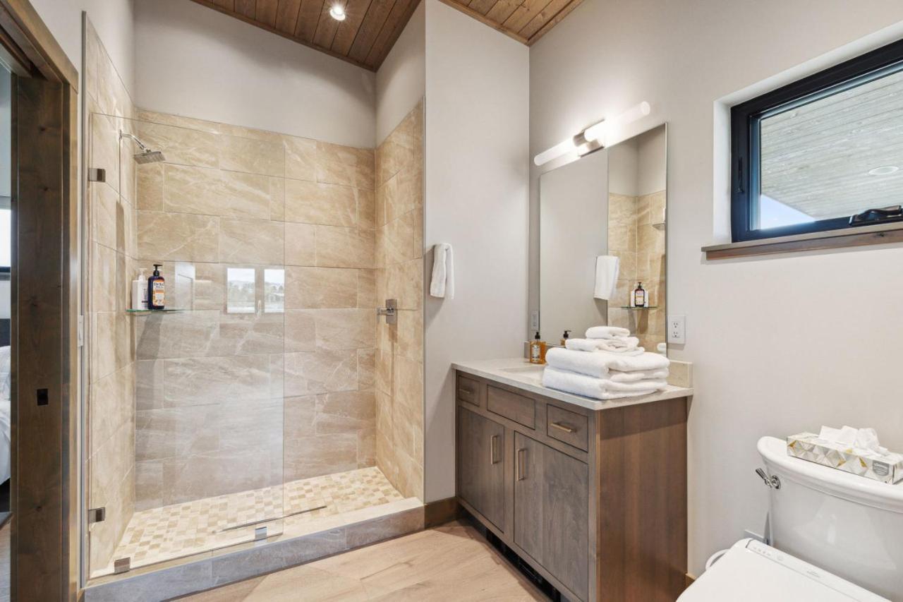 Mara Luxury Cabin- Maple Hamilton Exterior photo